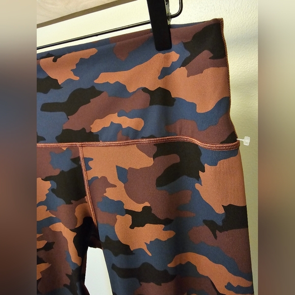 Lululemon Align High Rise Pant - Picture 4 of 12